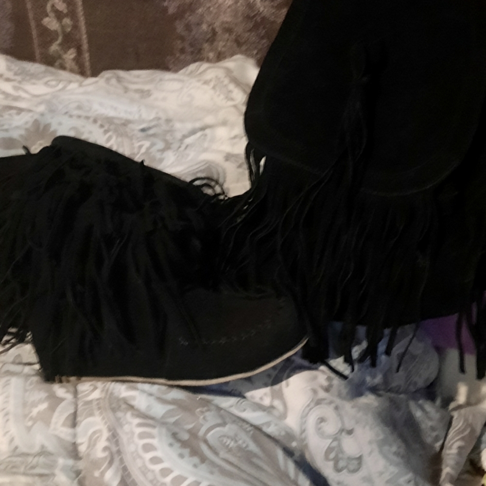 Black suede matching pocket book & boots